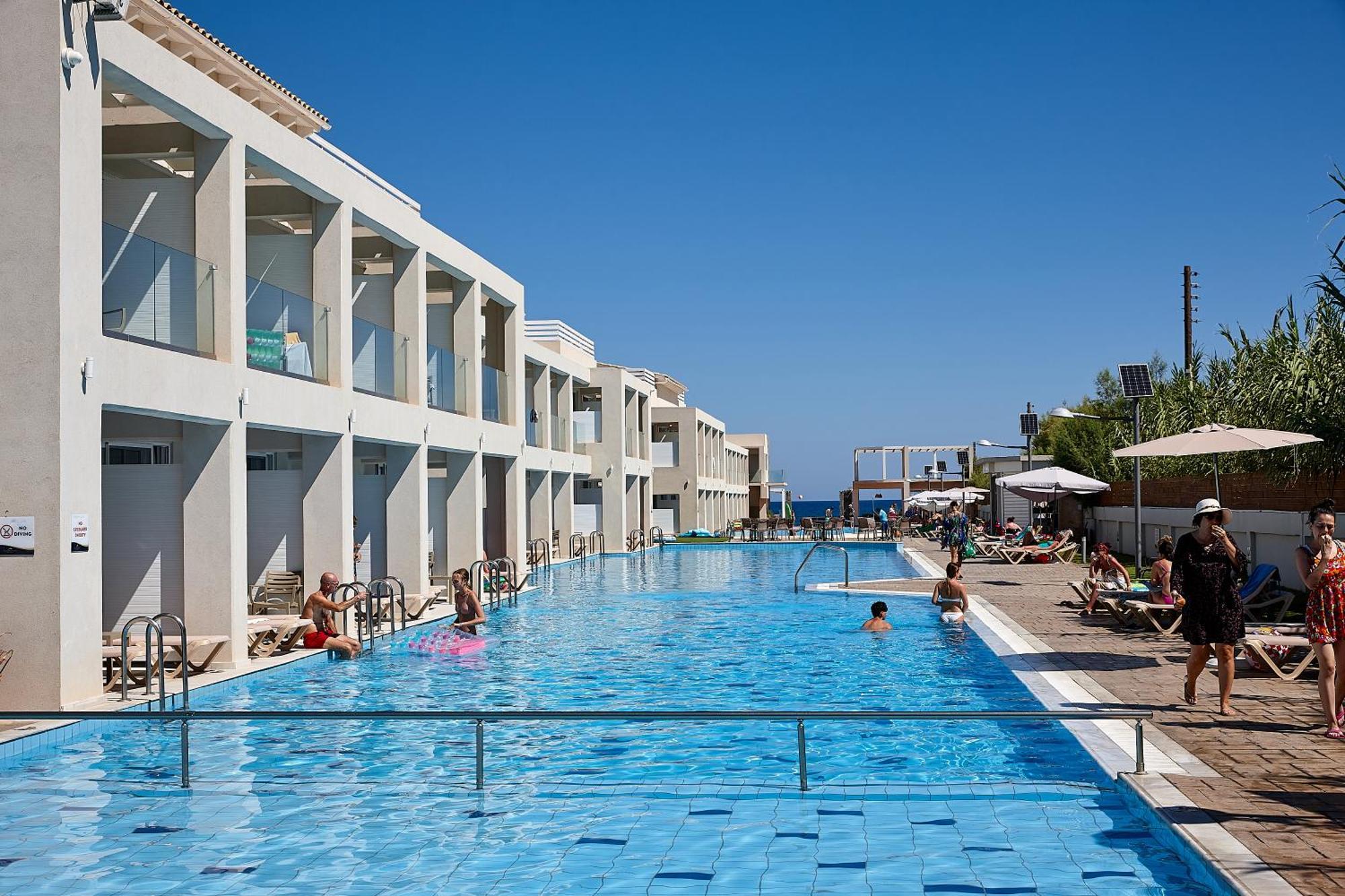 St Constantin Sea Hotel & Spa Resort Gouves Bagian luar foto