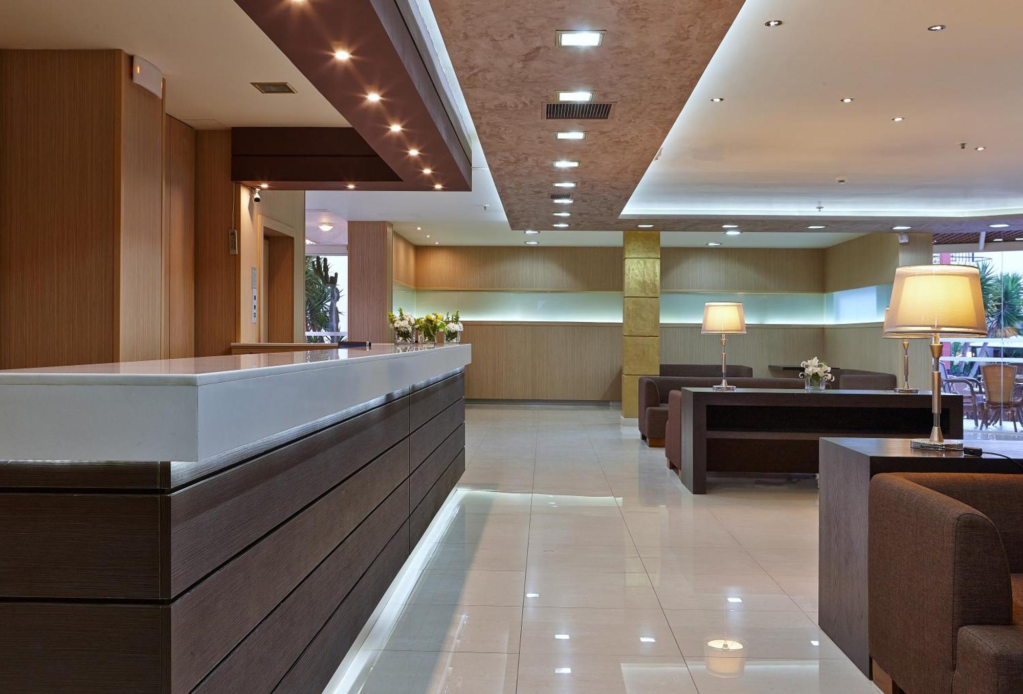 St Constantin Sea Hotel & Spa Resort Gouves Bagian luar foto