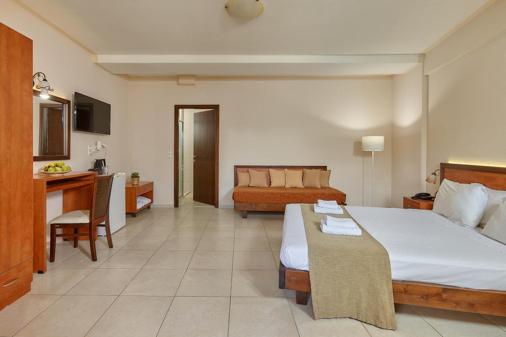 St Constantin Sea Hotel & Spa Resort Gouves Bagian luar foto